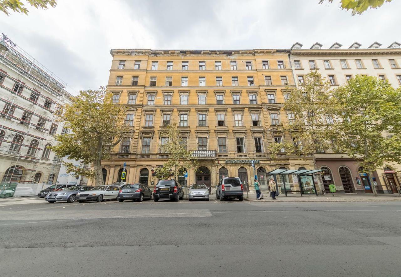 Atlanta Apartment Is In The Heart Of Budapeşte Dış mekan fotoğraf